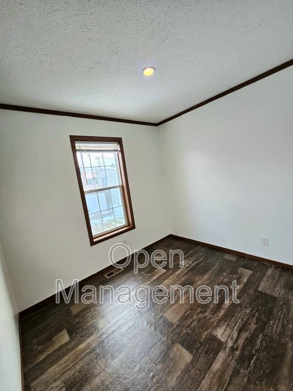 Bismark House: 700 S. 12th St.