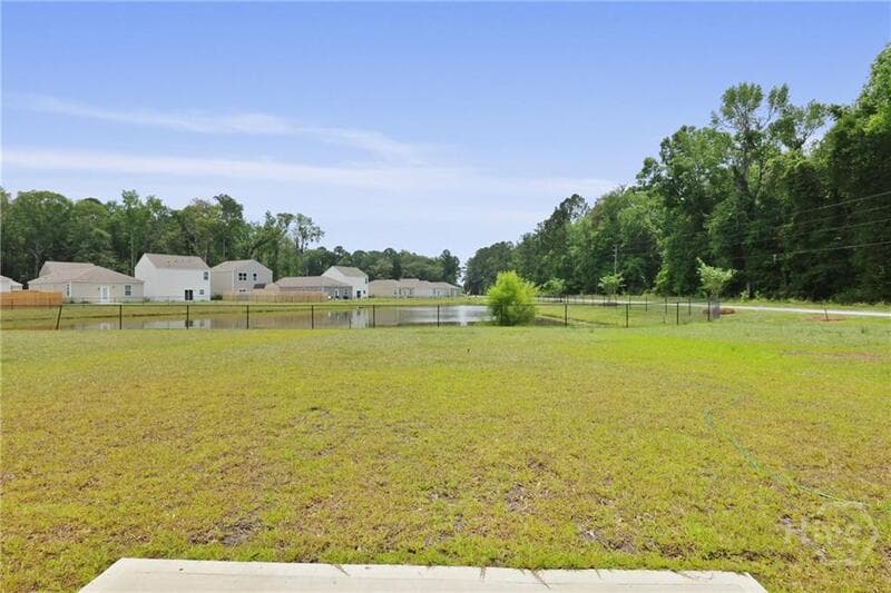 Hinesville House: 25 Hazy Lane