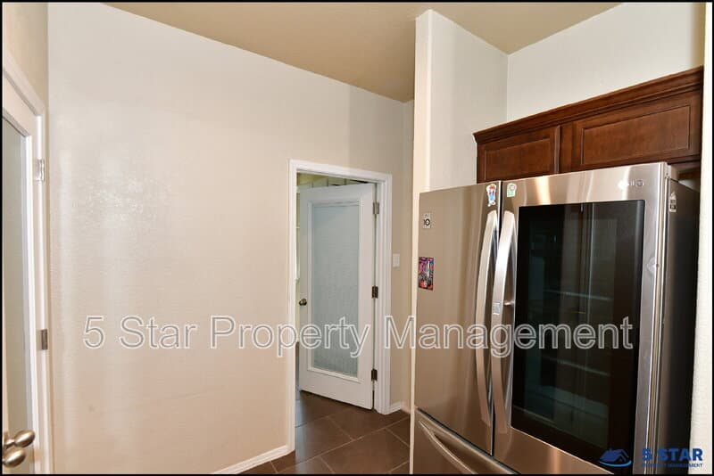 El Paso House: 4913 Adrian Campos St !!