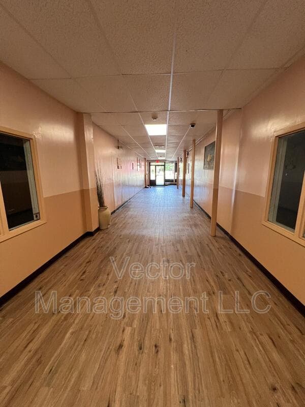Hamden House: 1158 Dixwell Avenue - Team Mall - B3