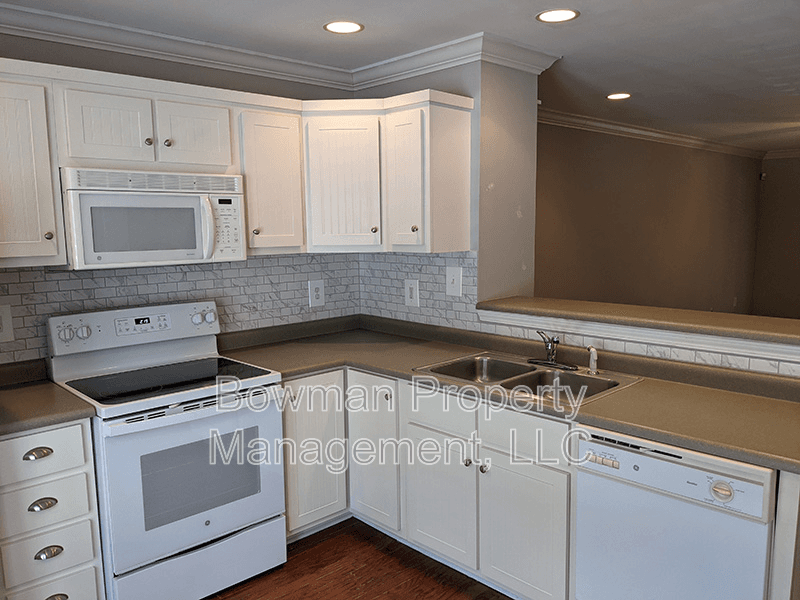 Athens Condo: 660 Barnett Shoals Rd