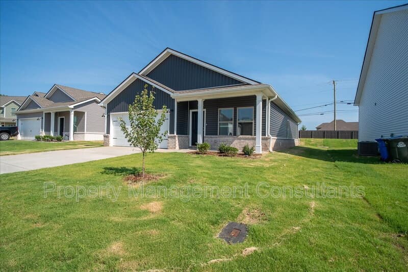 Athens House: 22821 Dashwood Lane