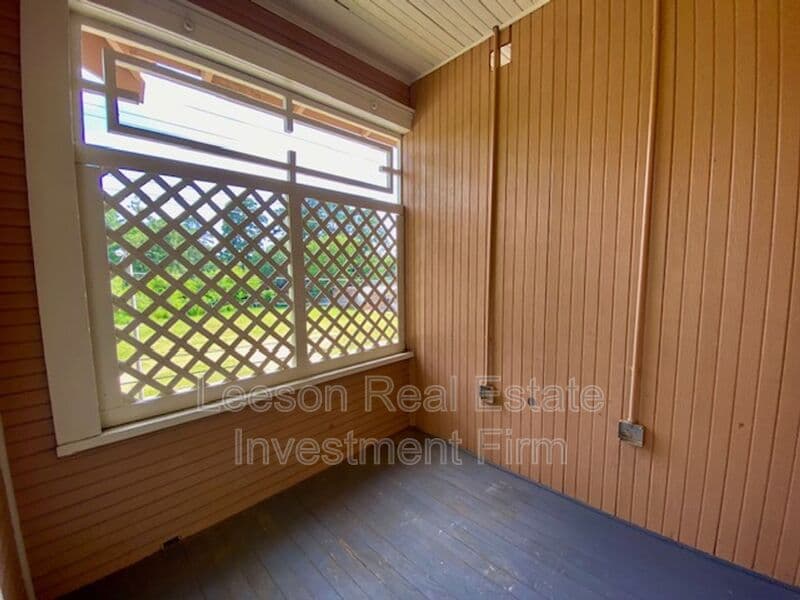 Shreveport House: 310 1/2 Kings Highway