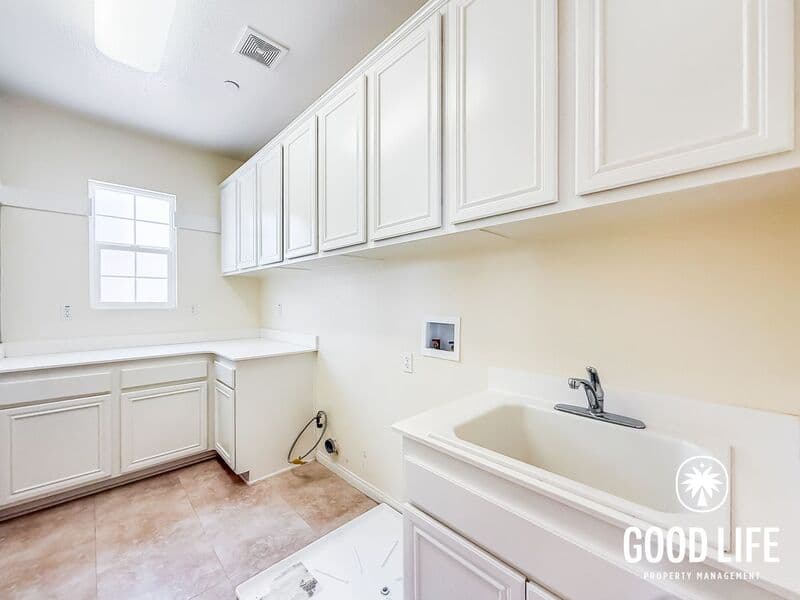 San Diego House: 17351 4S Ranch Pkwy