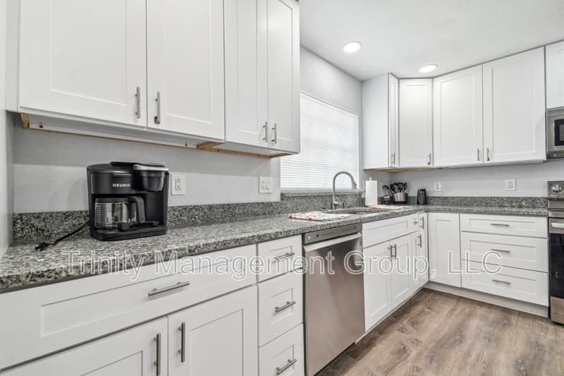Tarpon Springs Condo: 380 Jeru Blvd - Room 5
