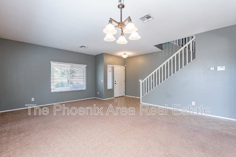 Chandler House: 6953 S Topaz Pl