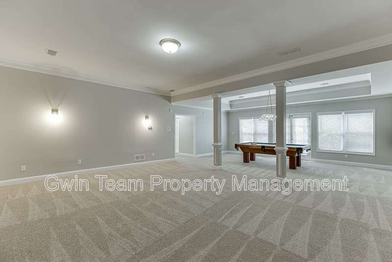 Duluth House: 9345 Riverclub Pkwy