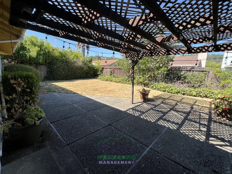 Corte Madera House: 25 El Camino Dr