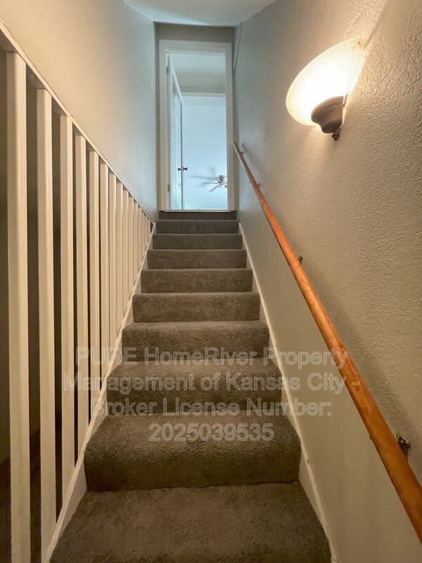 Kansas City House: 9108 E 43RD TER
