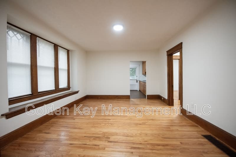 North Olmsted Condo: 5195 Dover Center Road - 1