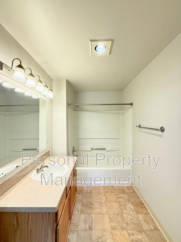 Vancouver Condo: 3412 NE 66th Ave