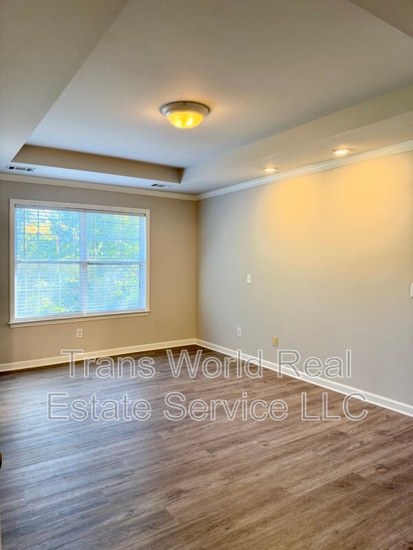 Duluth House: 3354 Roundfield Circle