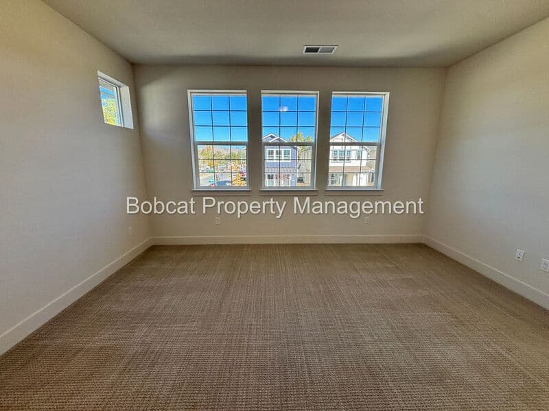 Carson City House: 1383 Vine Gate Rd
