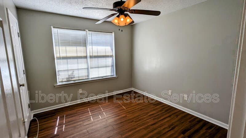 Hinesville House: 103 Angie St