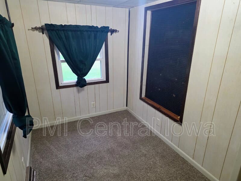 Perry House: 2619 Taft Street