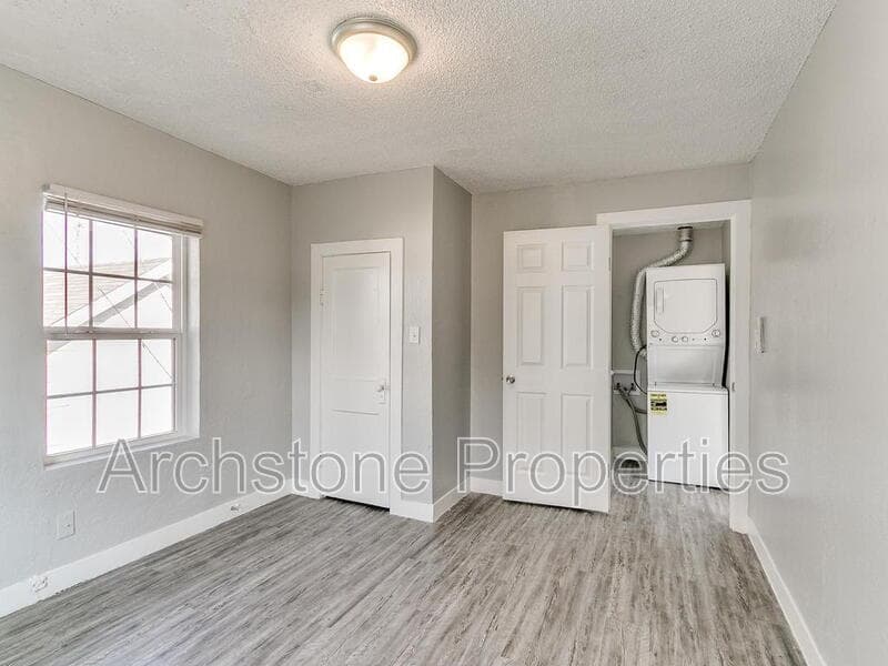 Oklahoma City Townhome: 1231 North Grand Boulevard