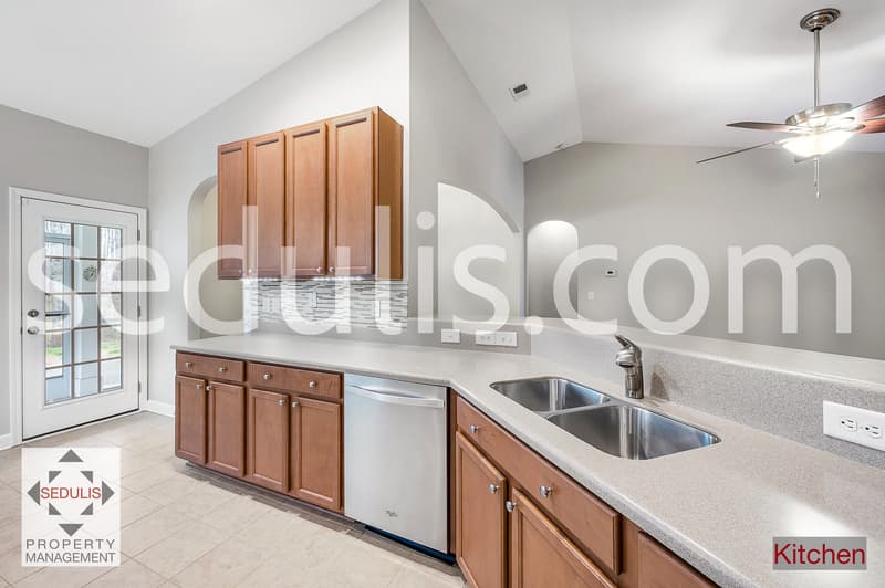 Moncks Corner House: 114 Maywood Drive