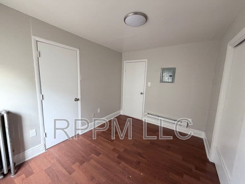 East Orange Condo: 106 North 16th Street - 3