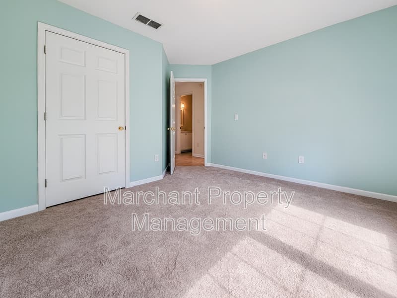 Greer House: 11 Brunner Court