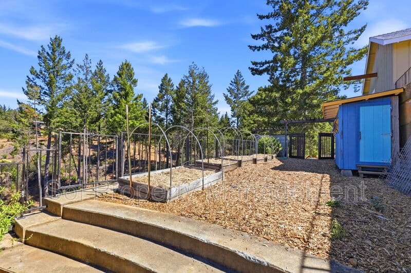 Santa Cruz House: 140 Spaten Way