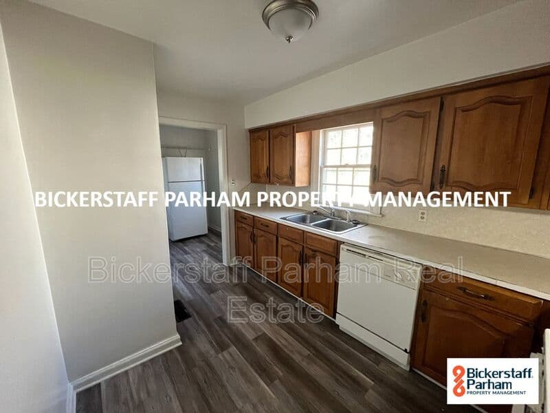 Columbus House: 1919 43rd Street