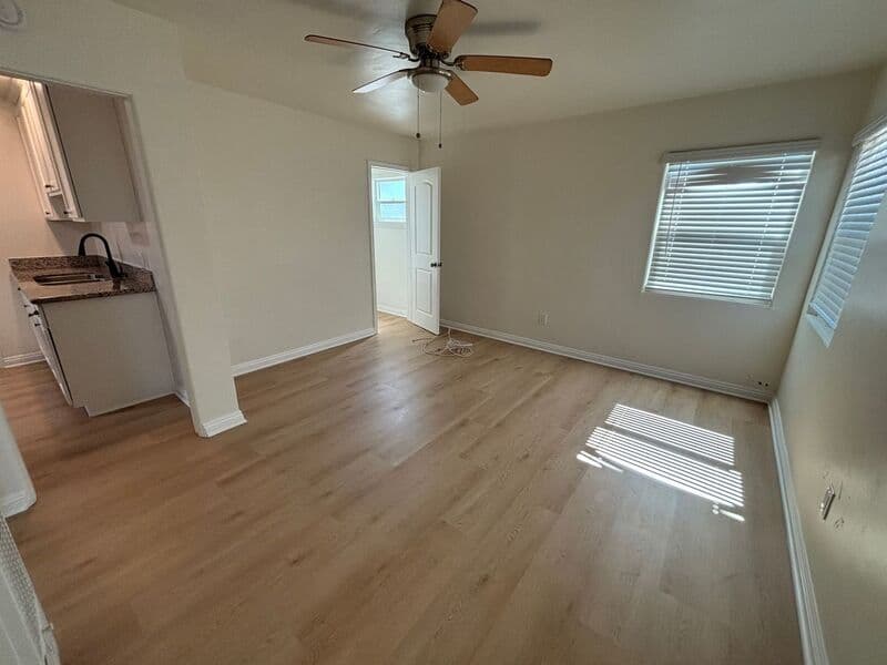 Glendora House: 634-638 E Lemon Ave