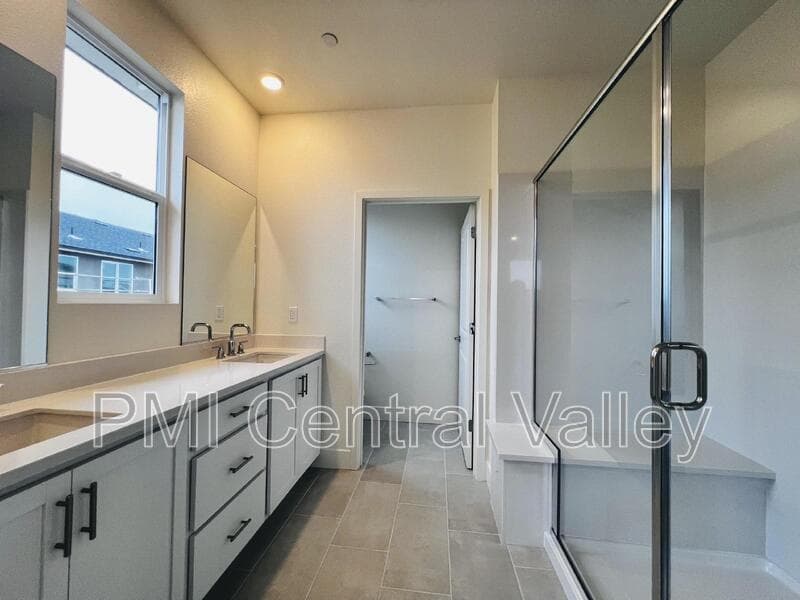 Manteca House: 3275 Hayduke Street