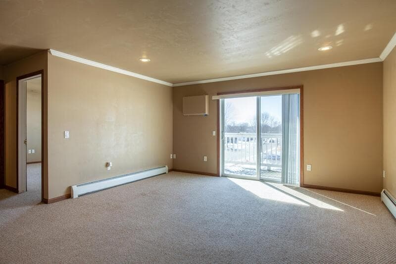 Little Chute Condo: 830 East Elm Drive - 3J