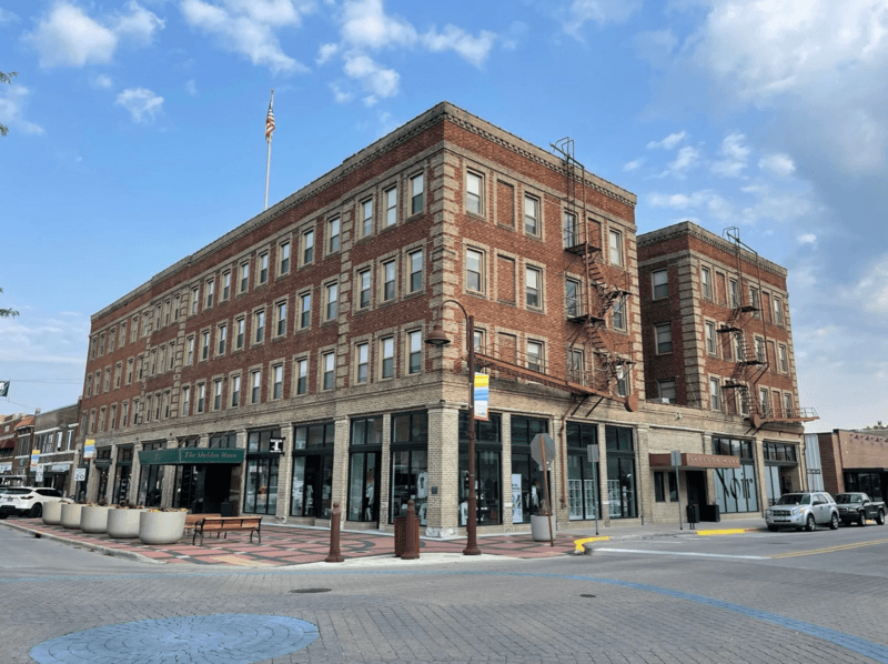 Ames House: 301 Main Street