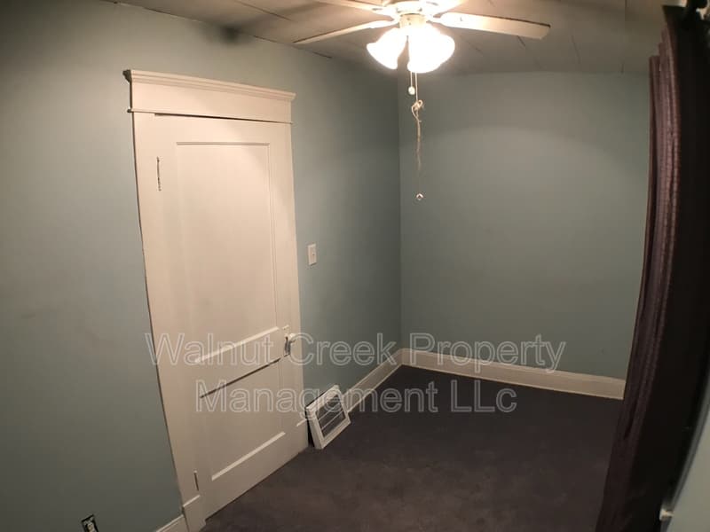 Cleveland House: 3006 Montclair Ave