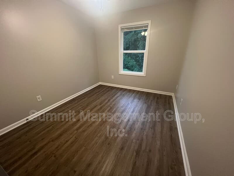 Madison Condo: Bostwick Hwy - 1563