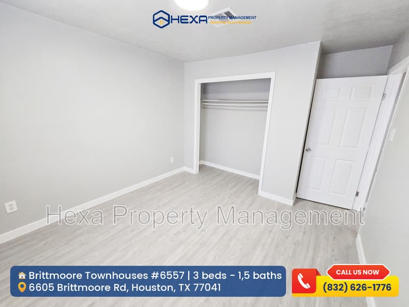 Houston Townhome: 6557 Brittmoore Rd