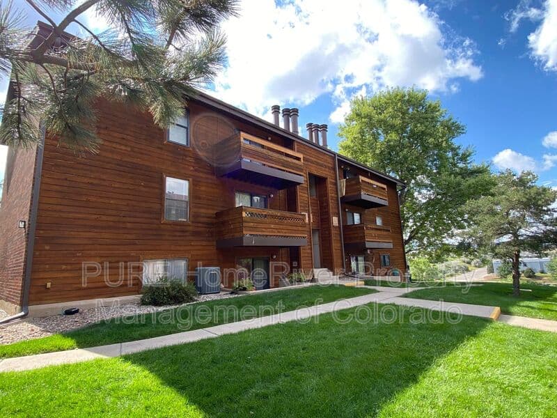 Lakewood Condo: 429 Wright St