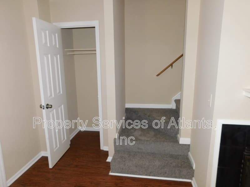 Roswell Townhome: 192 High Creek Dr