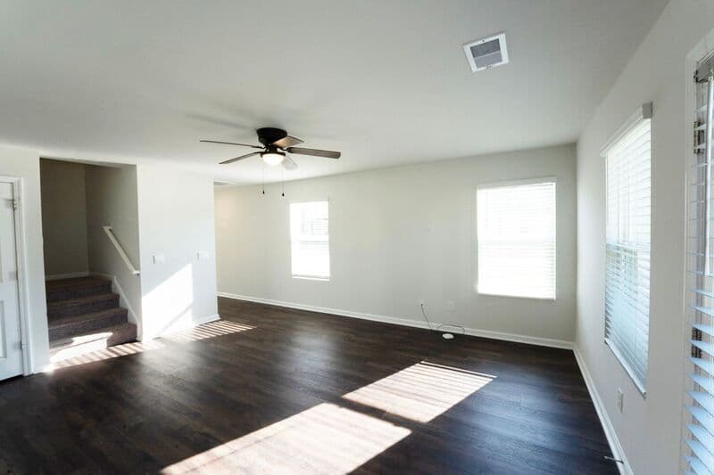 Port Wentworth House: 8J Crabapple Circle