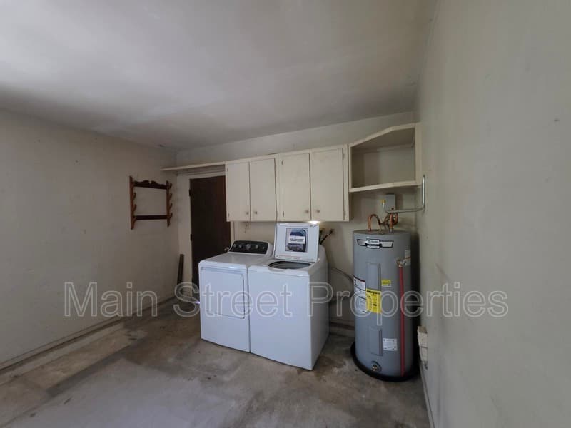 Pensacola House: 5505 Fairview Drive