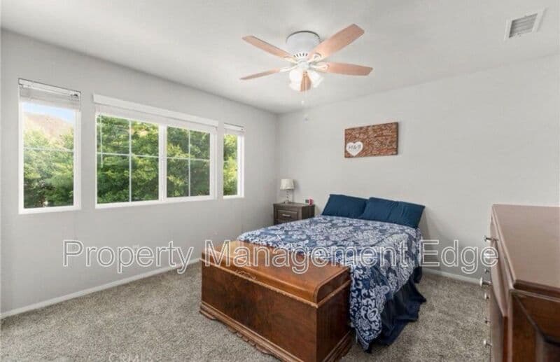 Lake Elsinore House: 33555 Cedar Creek Ln