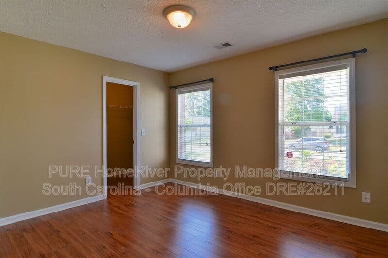 Hopkins House: 129 Alexander Pointe Dr