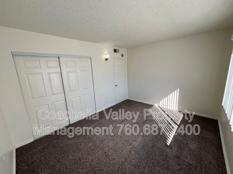 Cathedral City House: 36982 Bankside Dr.