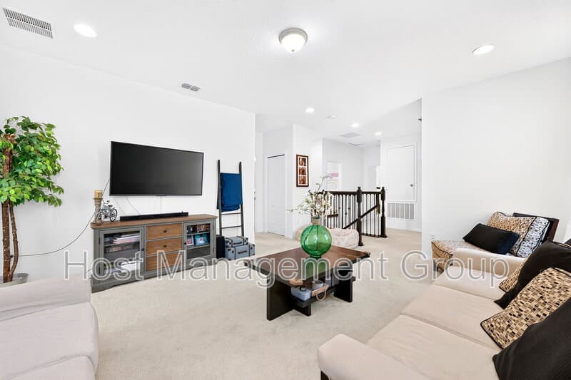 Orlando House: 8205 Bayliss Ct