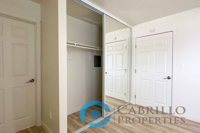 San Diego Condo: 8453 Carlisle Drive
