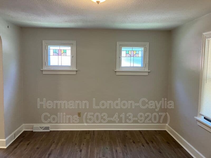 Saint Louis House: 5229 Fletcher Street