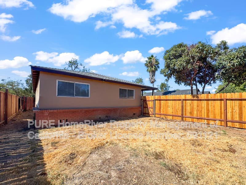 Sacramento Condo: 1026 Harris Ave