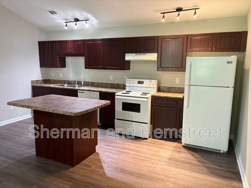 Aiken Condo: 3101 London Court, Apt 204