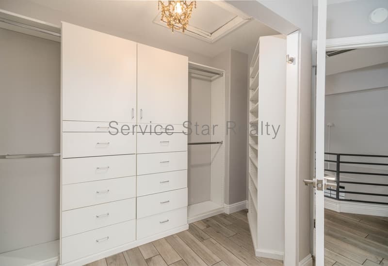 Phoenix House: 3924 E Orchid Ln