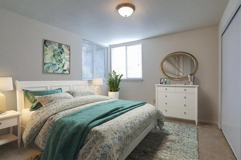 Beaverton Condo: 670 SW 150th Avenue