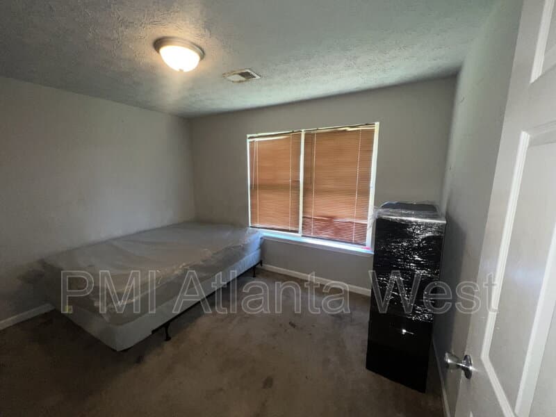 Lithonia House: 4203 Fairington Club Dr