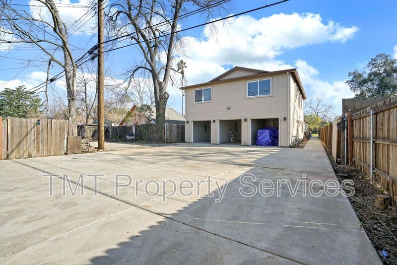 Sacramento House: 4190 35th Street
