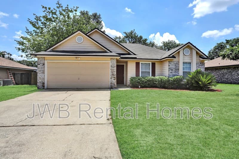 Jacksonville House: 8516 Shuter Ct