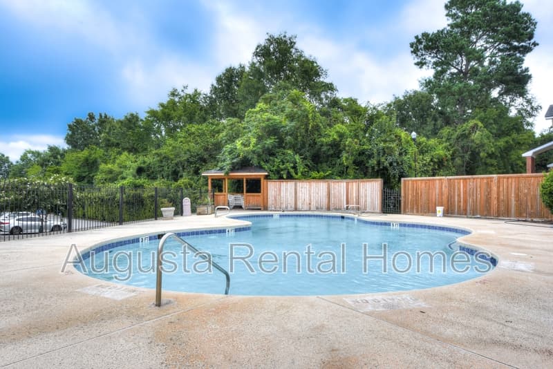 Augusta Condo: 2515 Center West Parkway - 3F